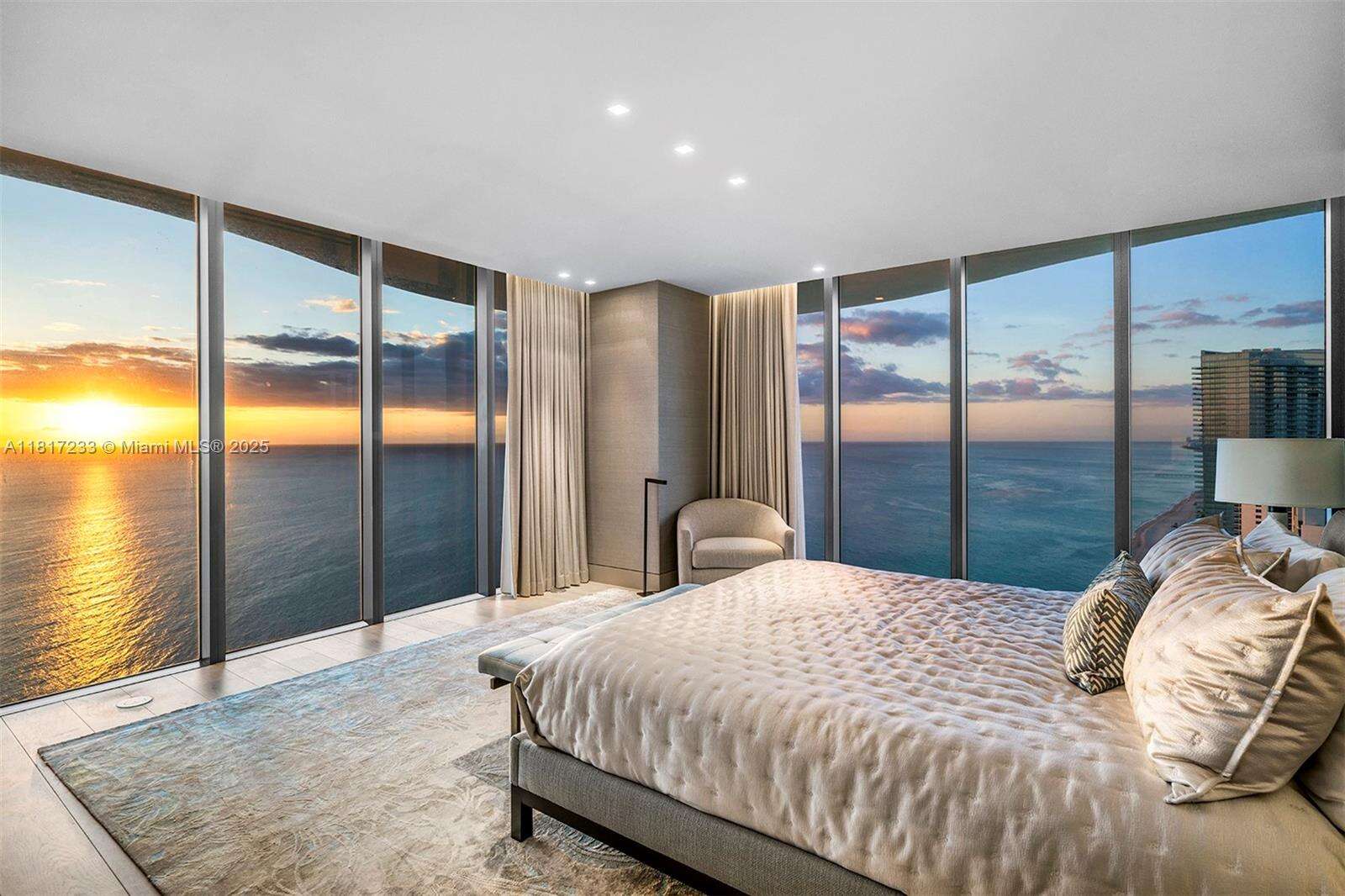 Regalia Unit #PH-43 | Picture 17