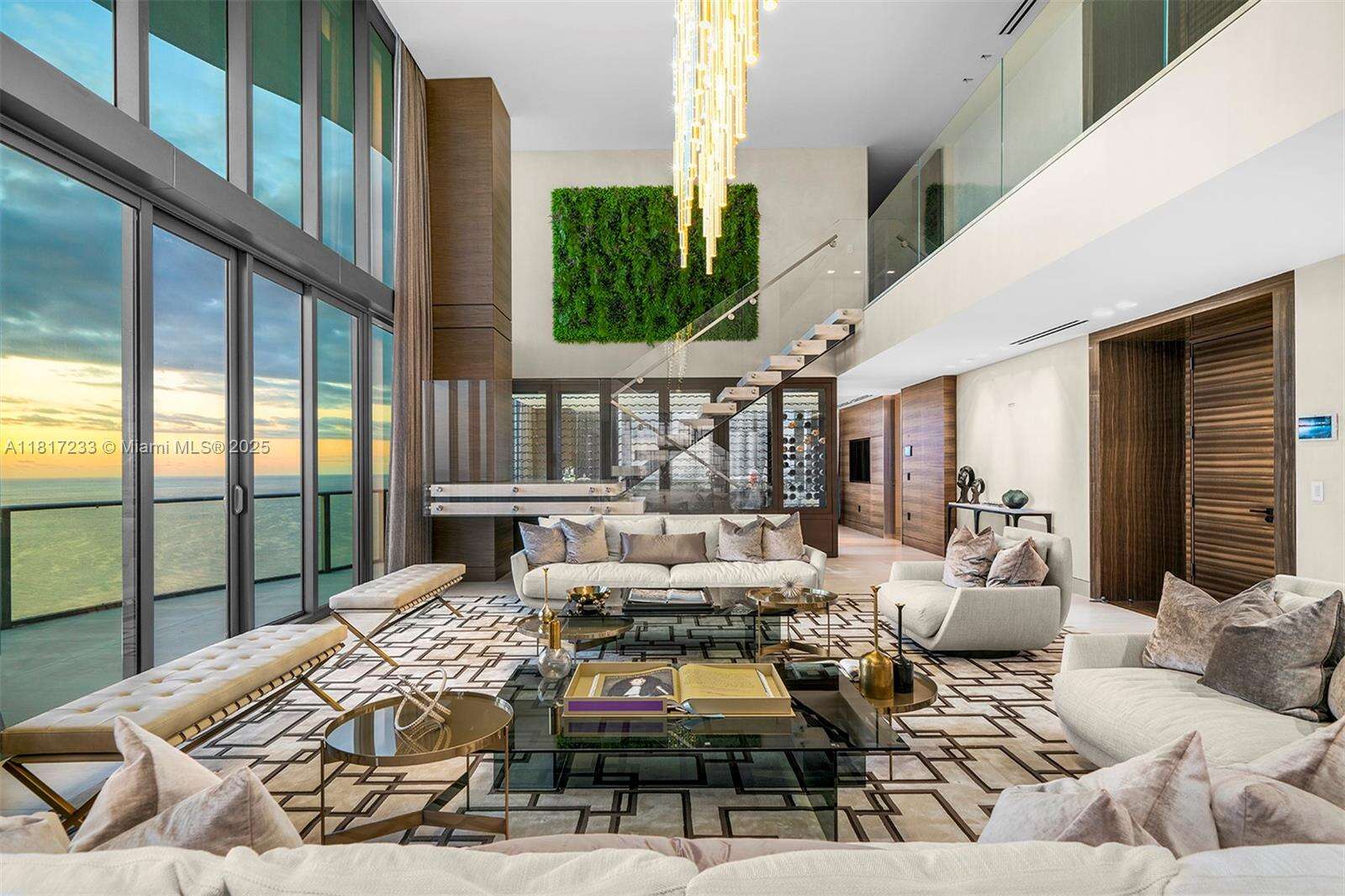 Regalia Unit #PH-43 | Picture 9