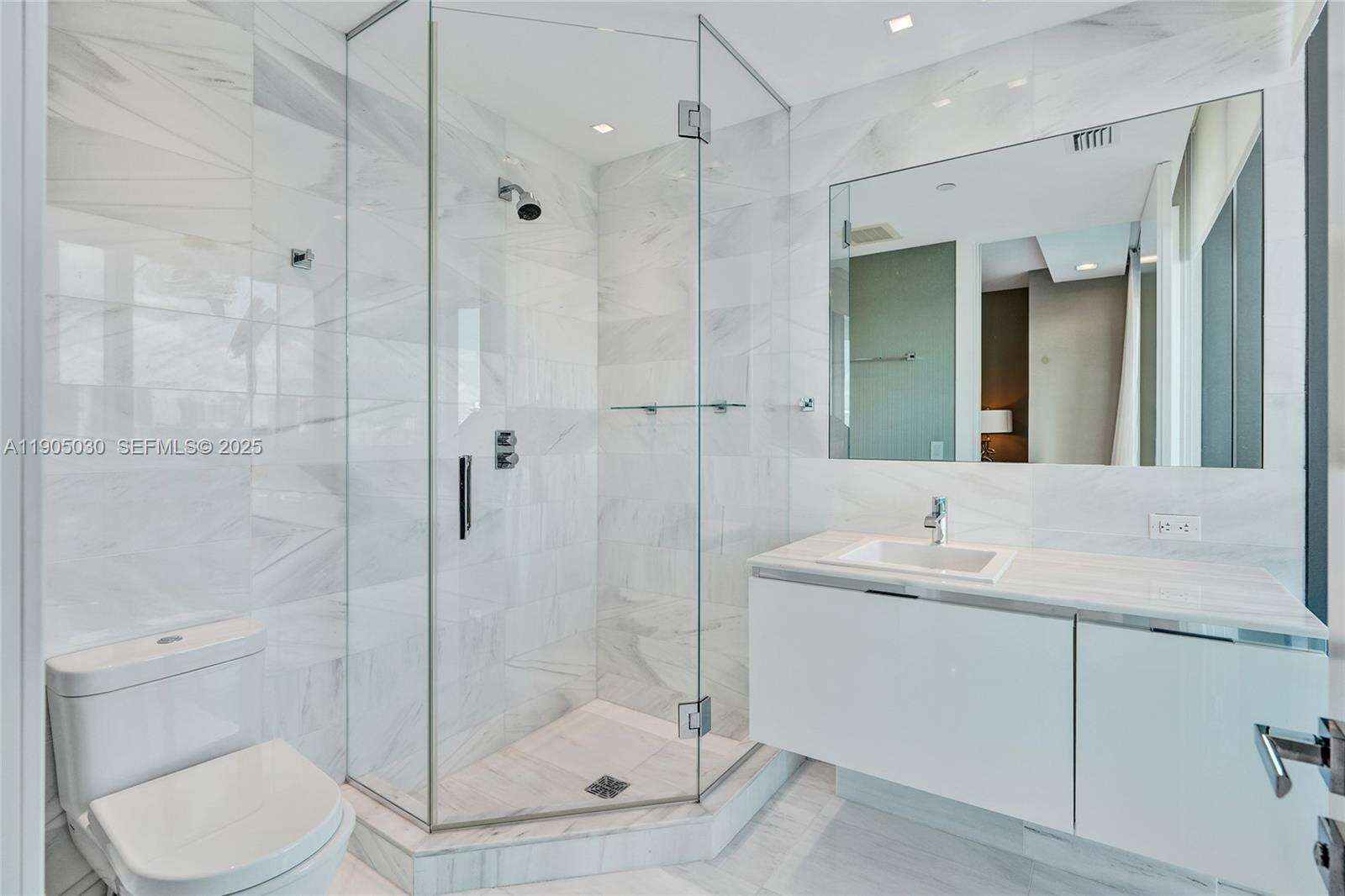 Regalia Unit #16 | Picture 38