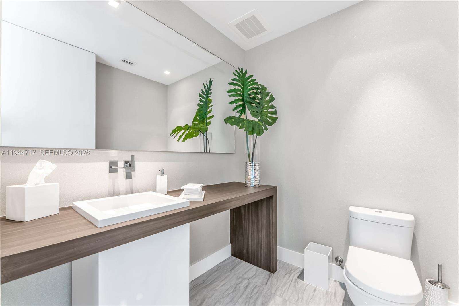 Regalia Unit #12 | Picture 20