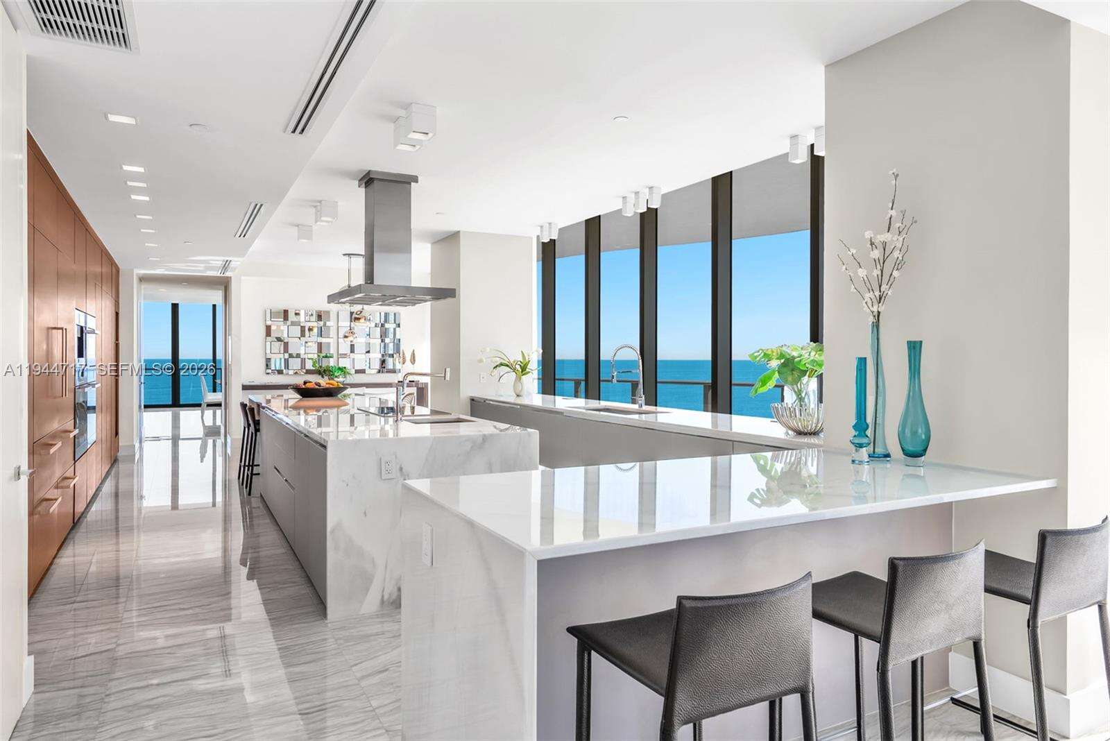 Regalia Unit #12 | Picture 25