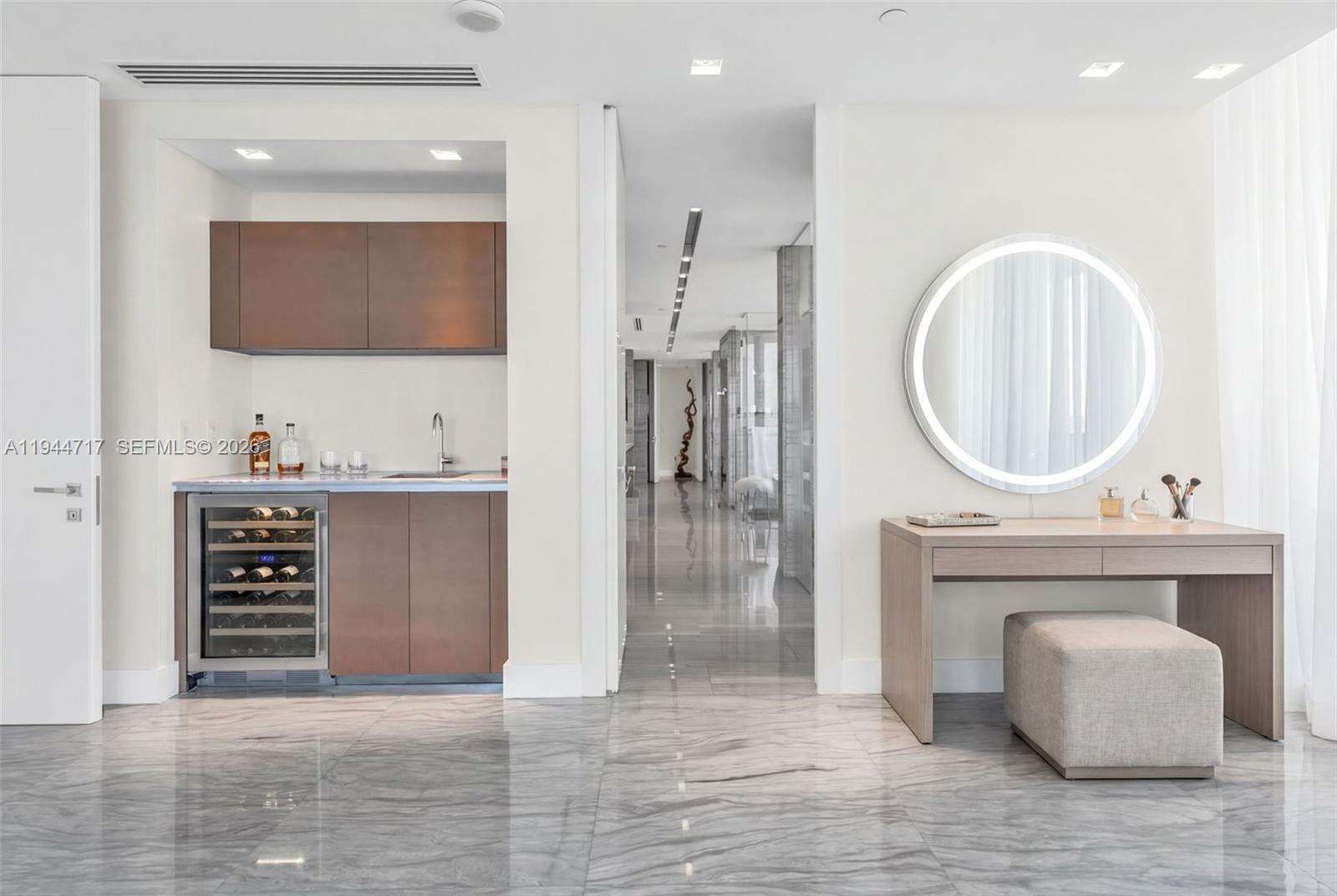 Regalia Unit #12 | Picture 32