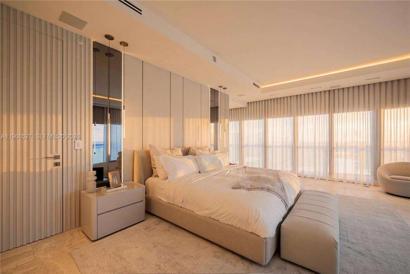 Regalia Unit #9 | Picture 15