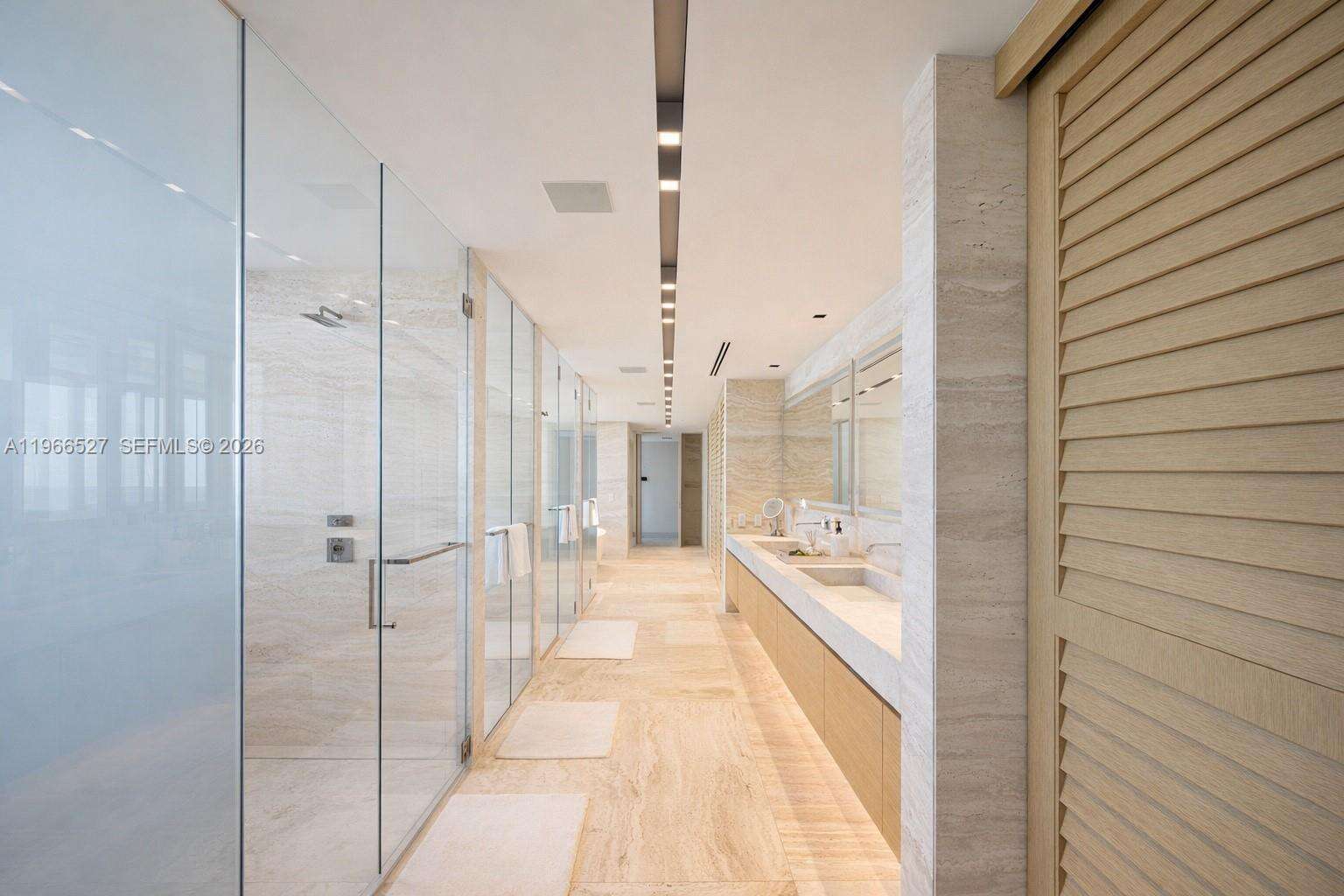 Regalia Unit #9 | Picture 22