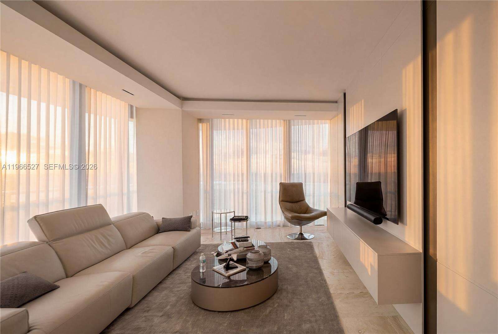 Regalia Unit #9 | Picture 32