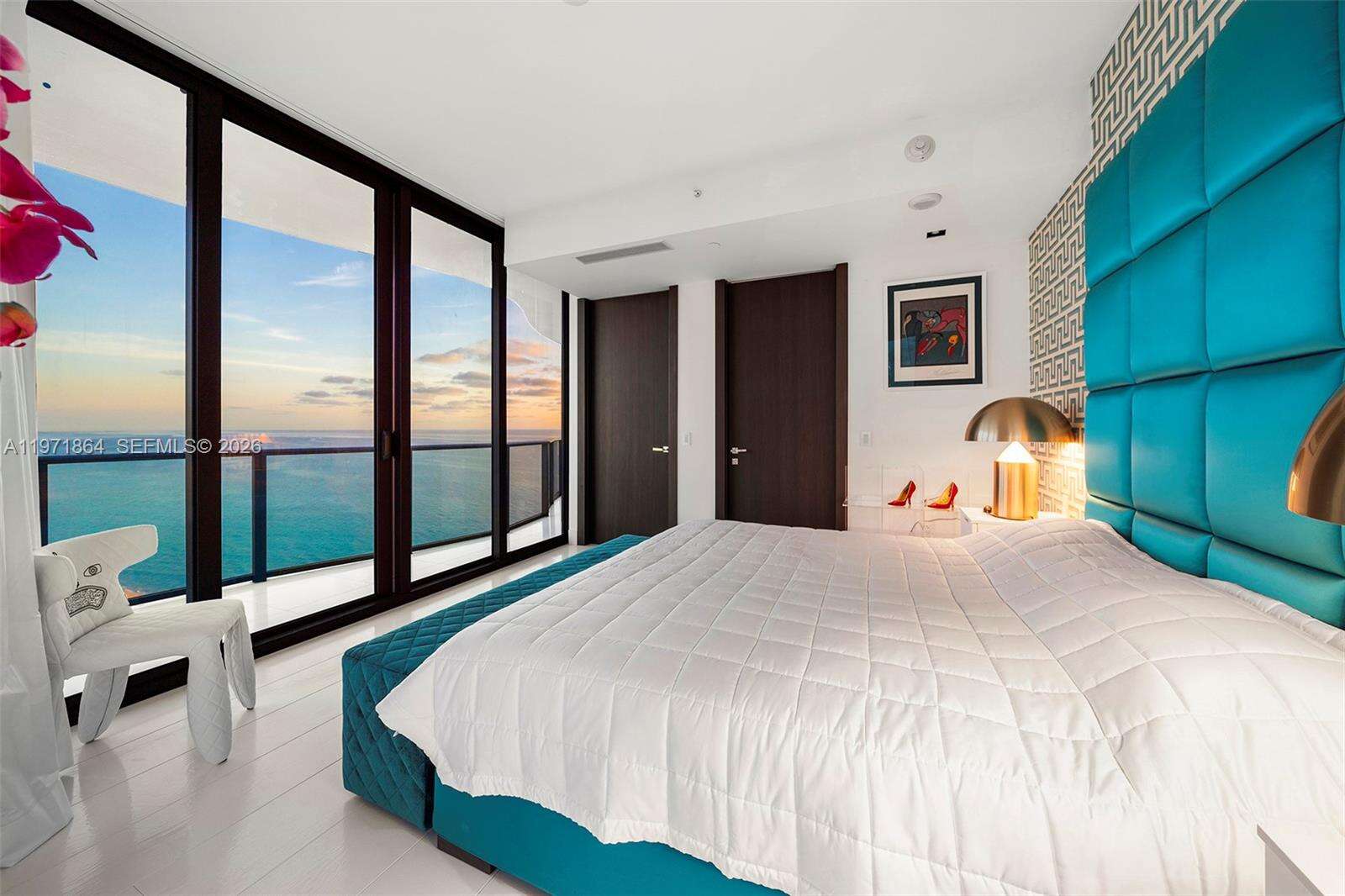 Regalia Unit #30 | Picture 45