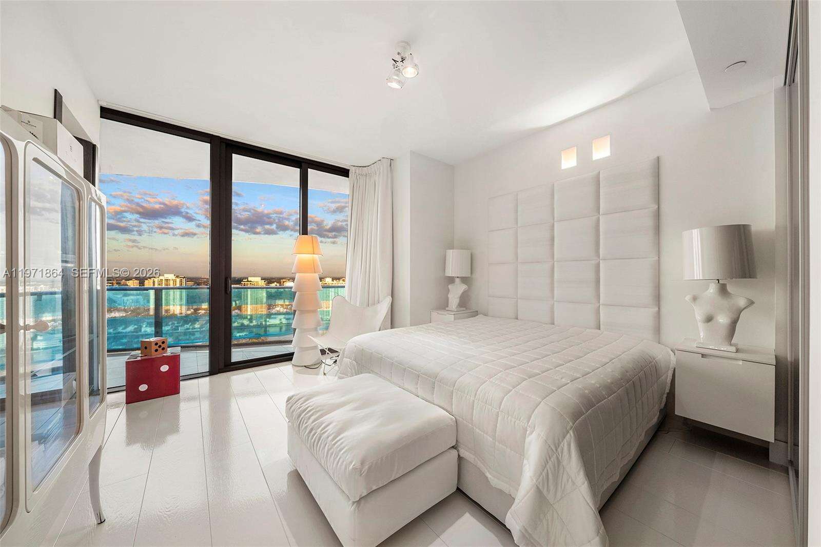 Regalia Unit #30 | Picture 49