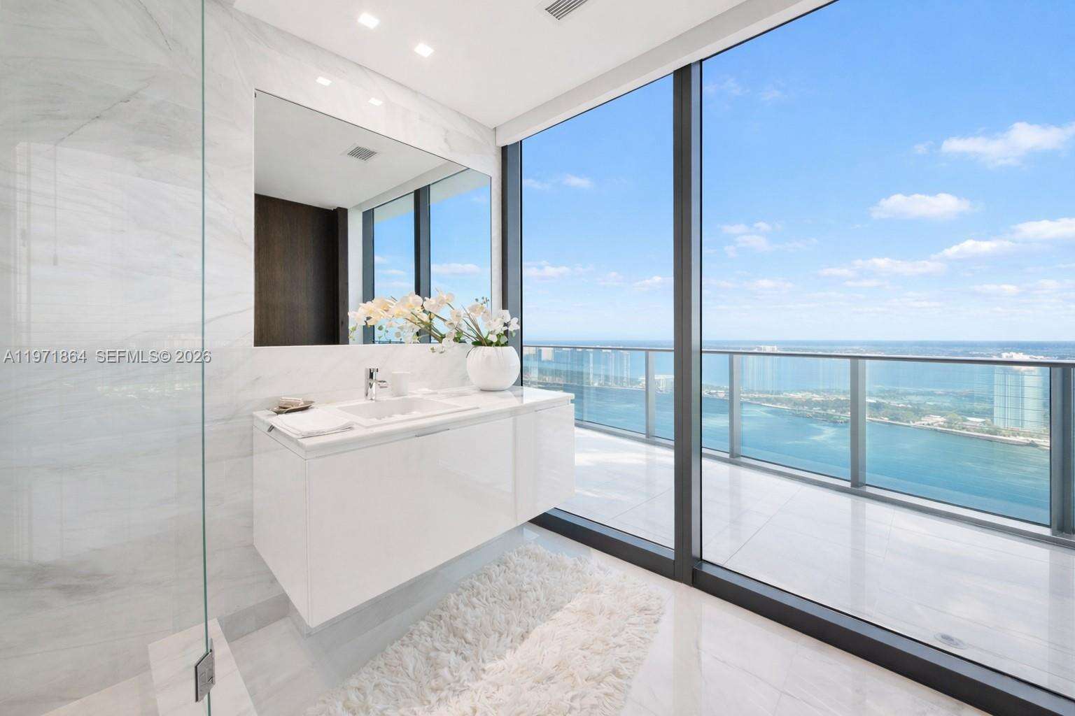 Regalia Unit #30 | Picture 50