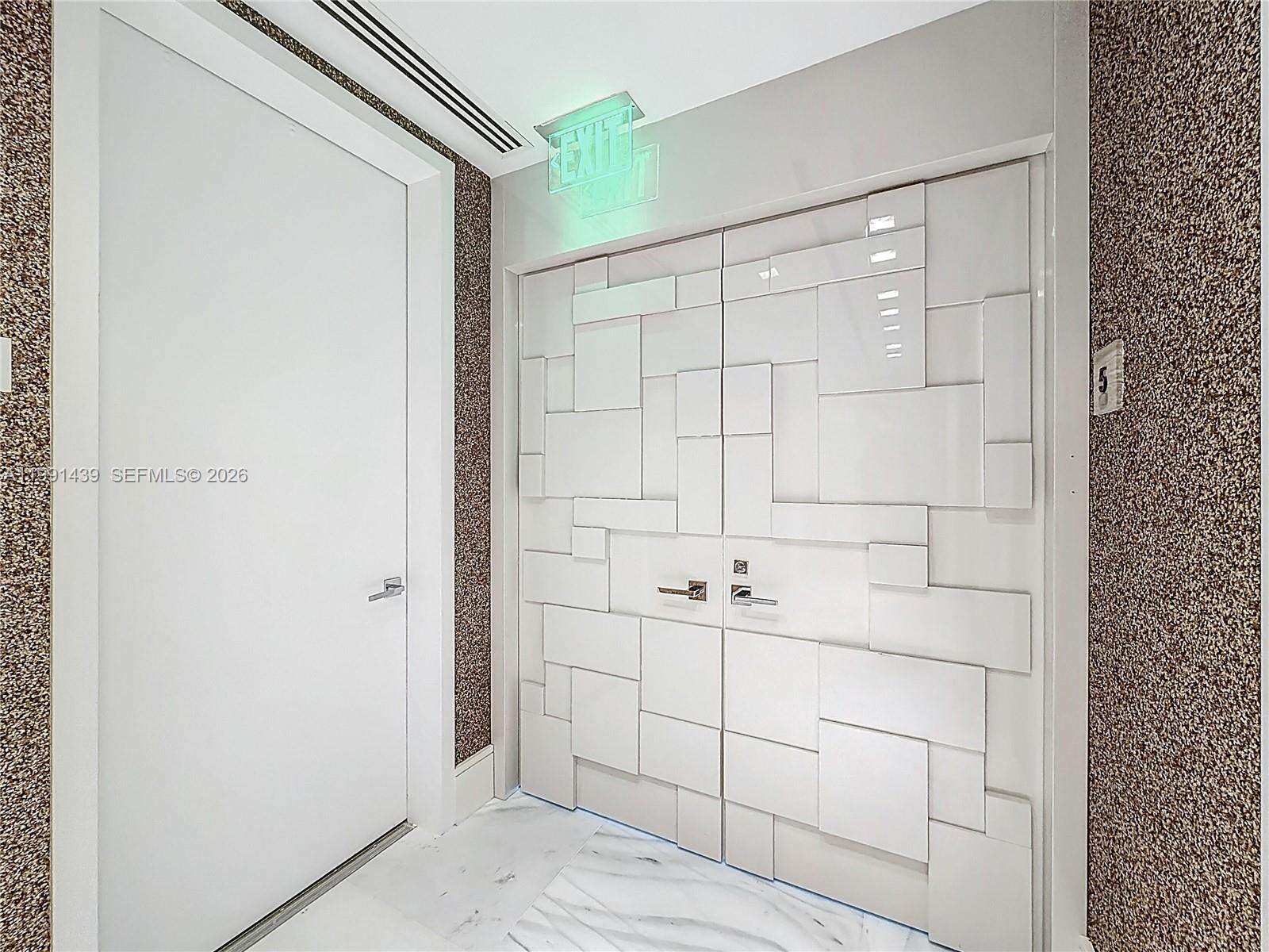 Regalia Unit #5 | Picture 5