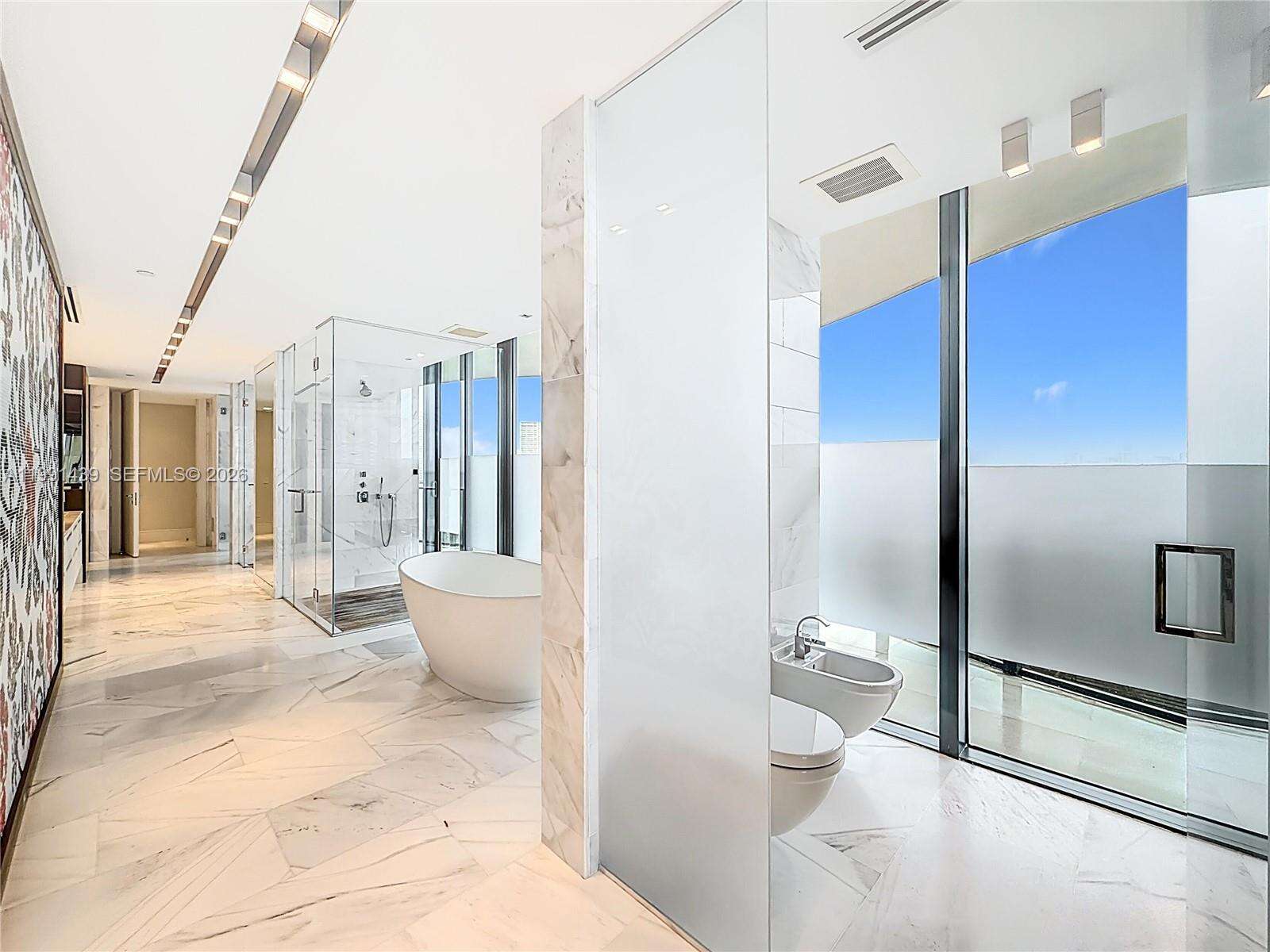 Regalia Unit #5 | Picture 45