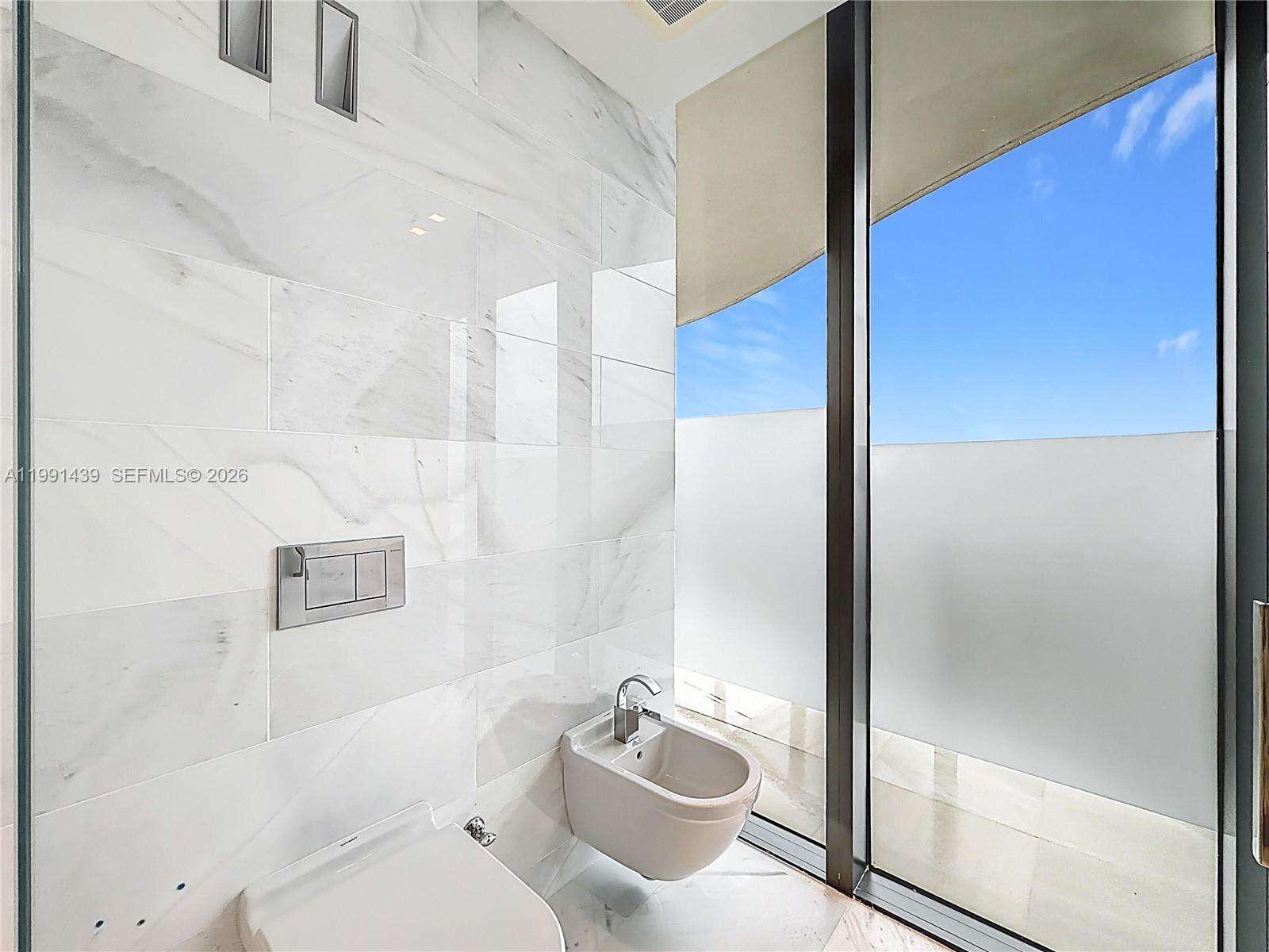 Regalia Unit #5 | Picture 46