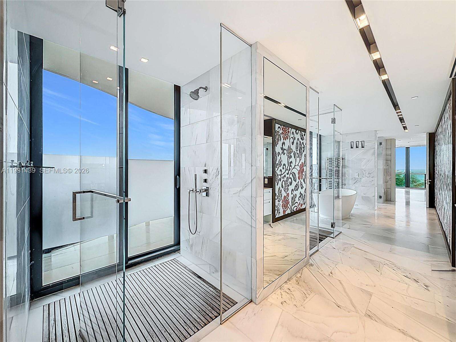 Regalia Unit #5 | Picture 54