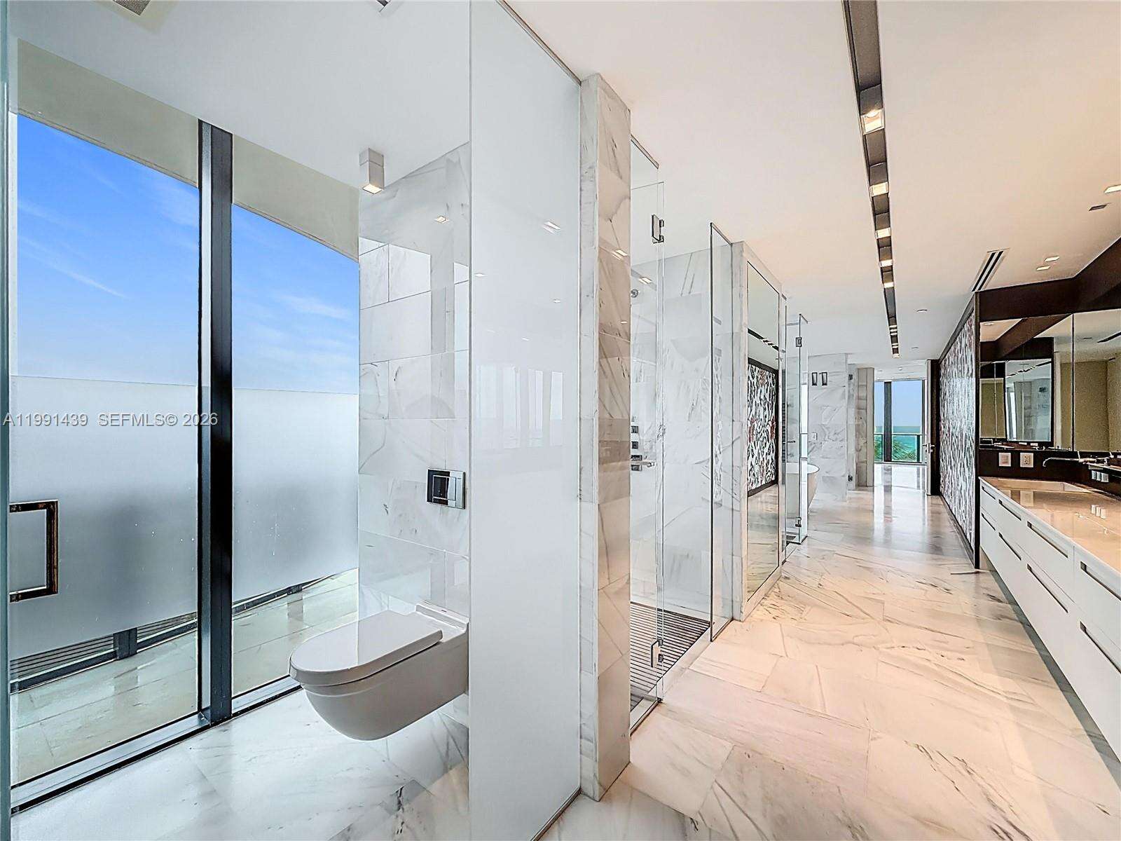 Regalia Unit #5 | Picture 55