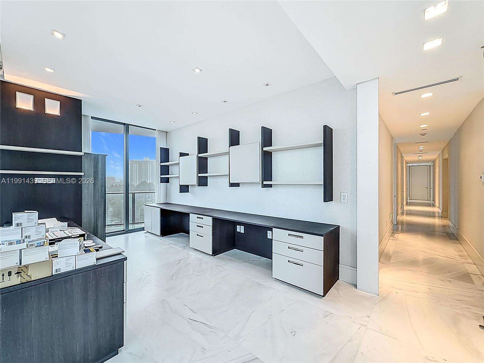 Regalia Unit #5 | Picture 74