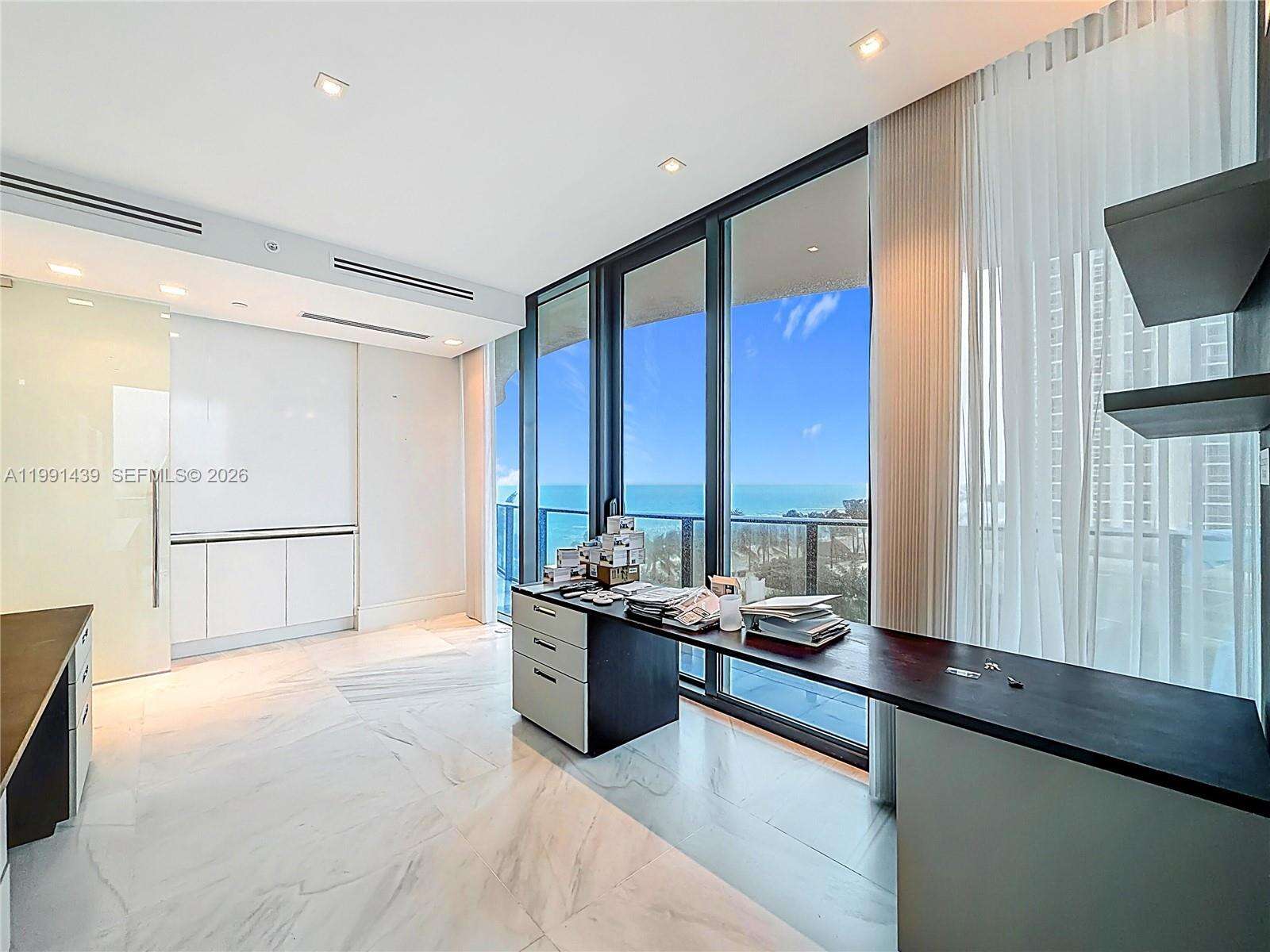 Regalia Unit #5 | Picture 75