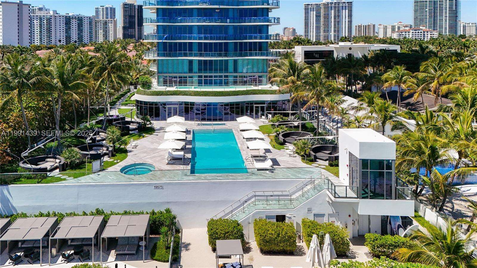 Regalia Unit #5 | Picture 94