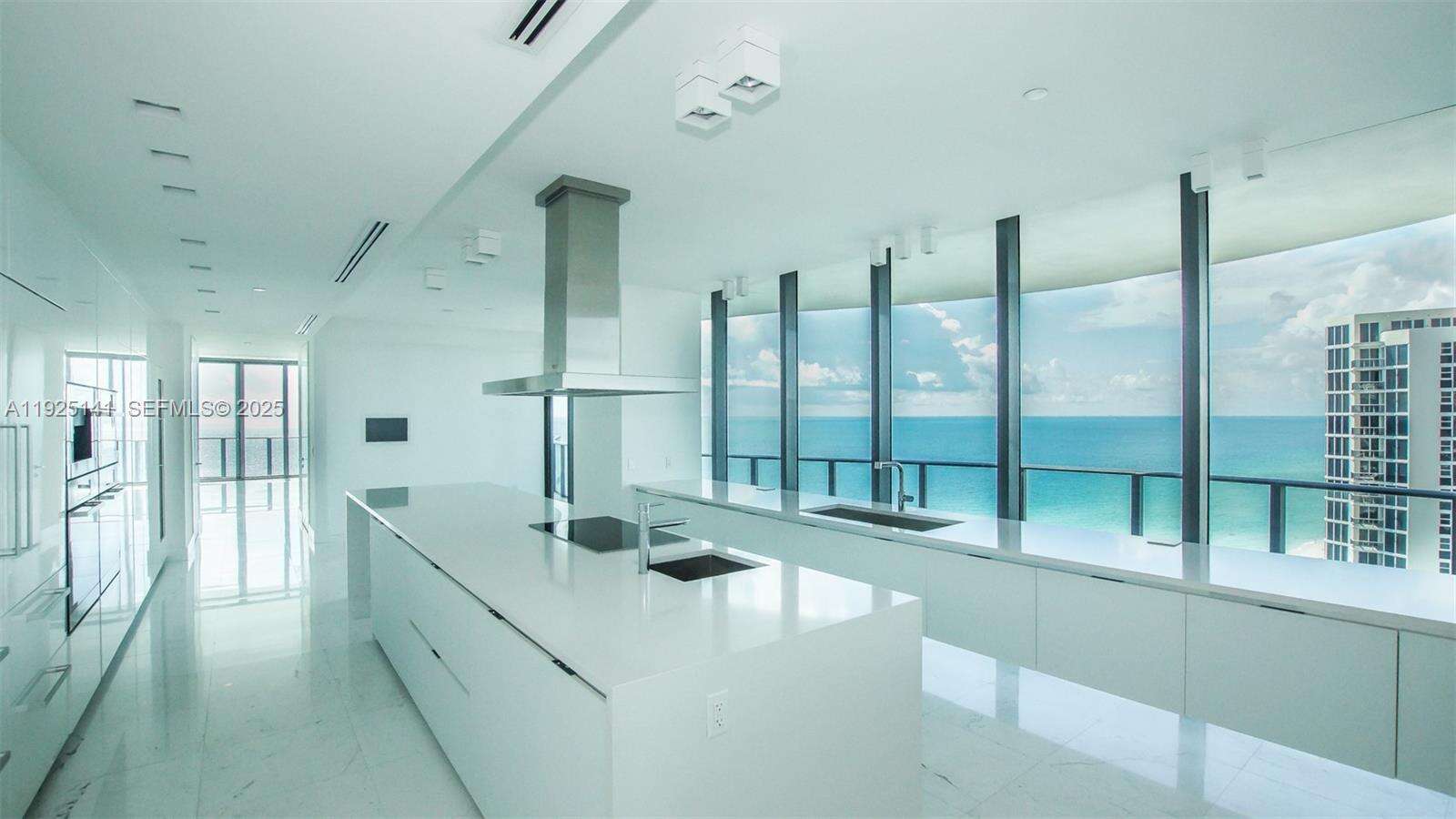 Regalia Unit #19 | Picture 25